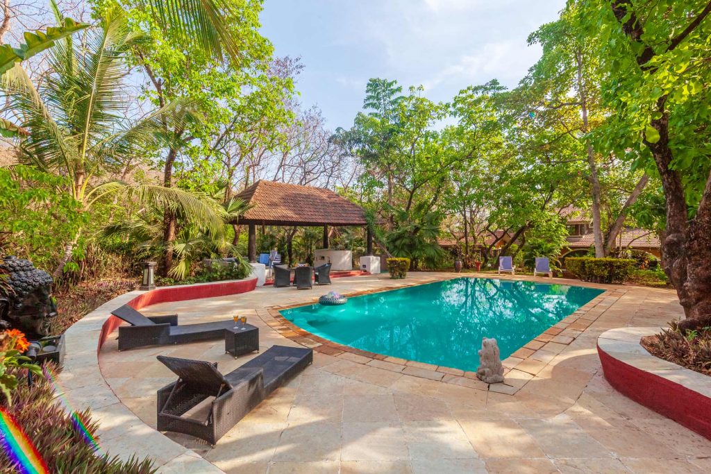 Pool villa in Alibaug