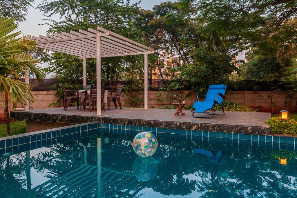 Morning Dew Retreat; a pool villa in Nashik