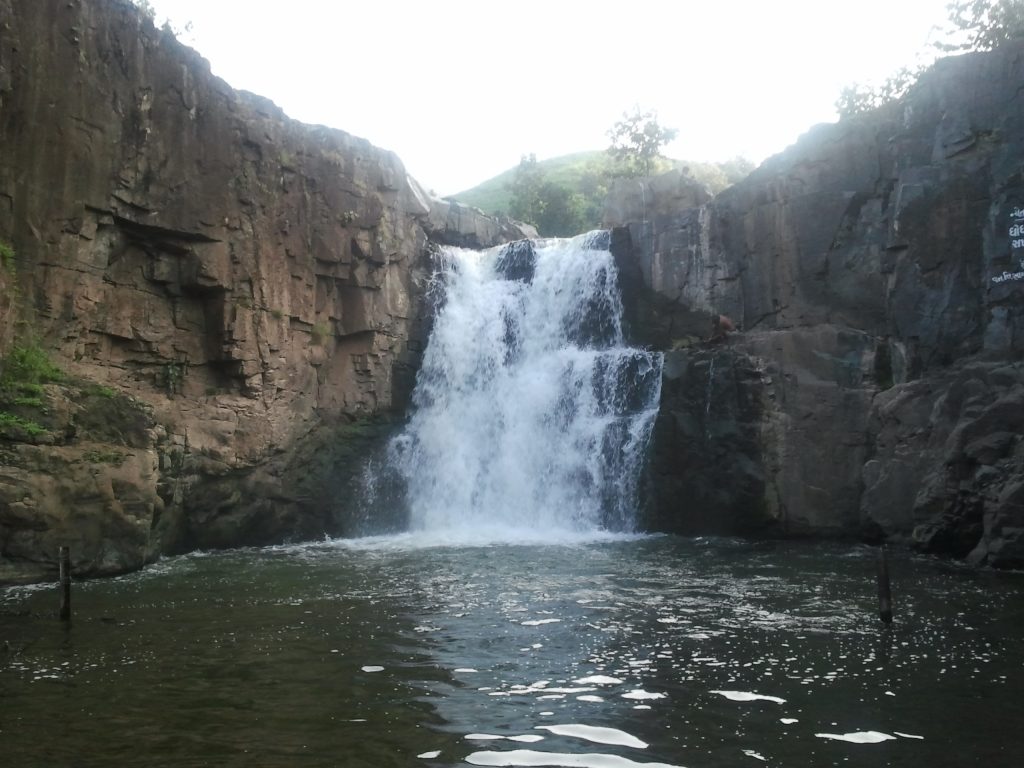 Zarwani Waterfalls near Statue of Unity