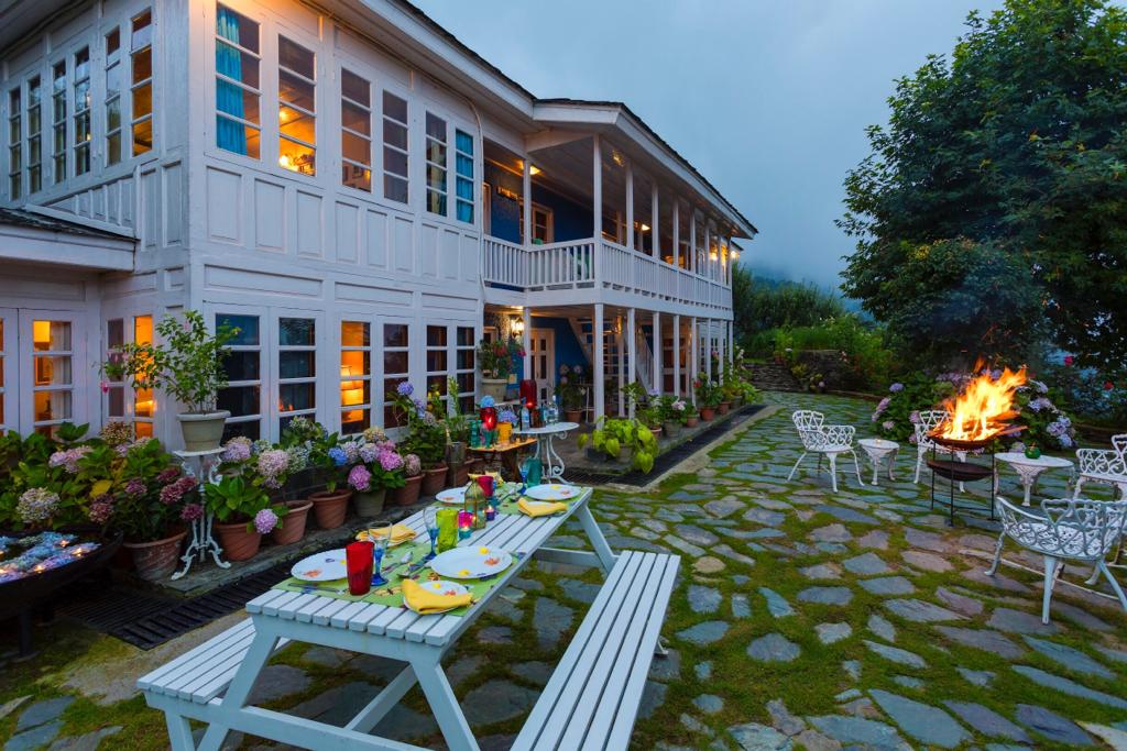 luxury stays in Shimla