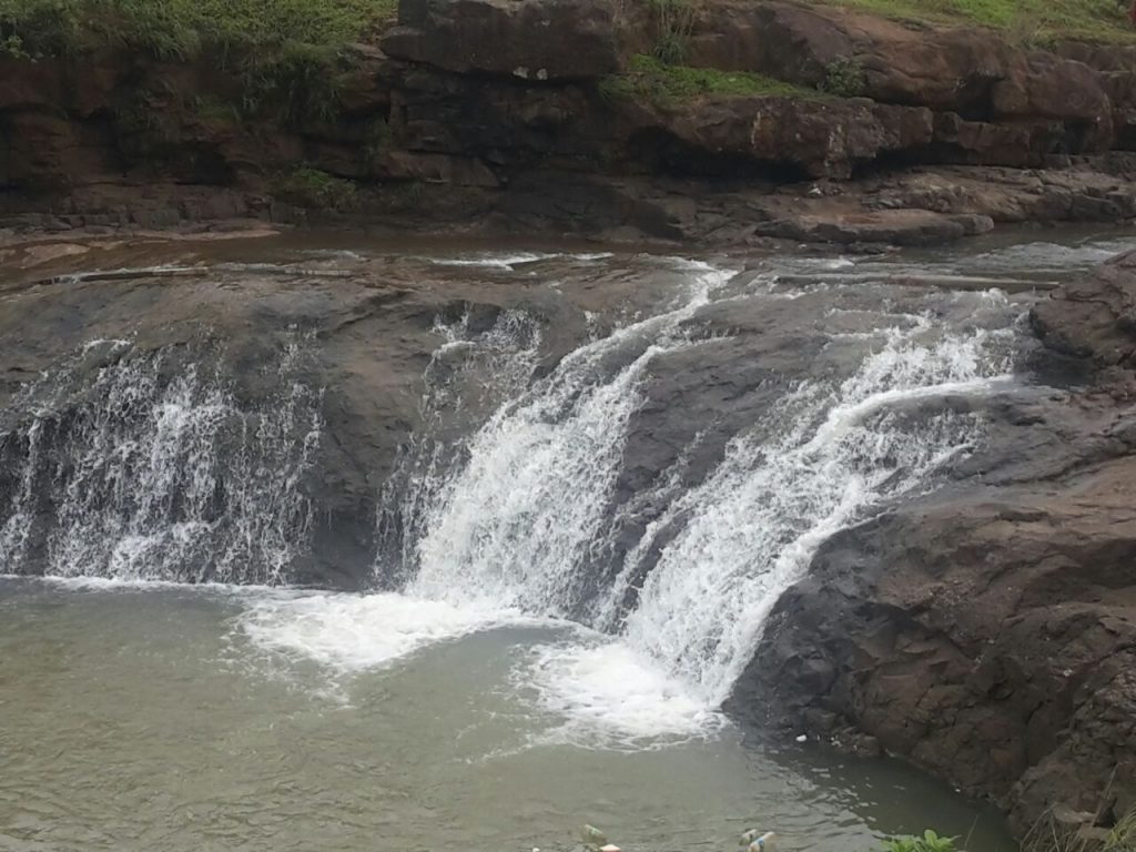 Dudhsagar falls in Nashik is a popular tourist spot in Nashik