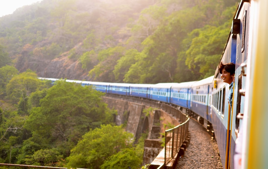 Savour the great landscapes of the majestic western ghats. 