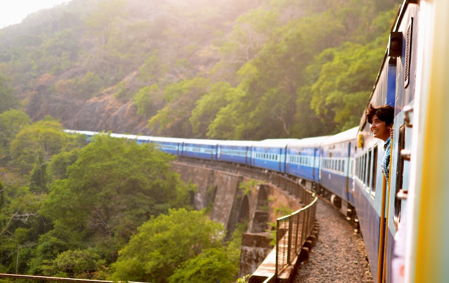 Savour the great landscapes of the majestic western ghats.