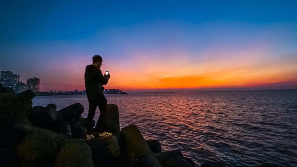 Beautiful sunsets keep you company at Marine Drive