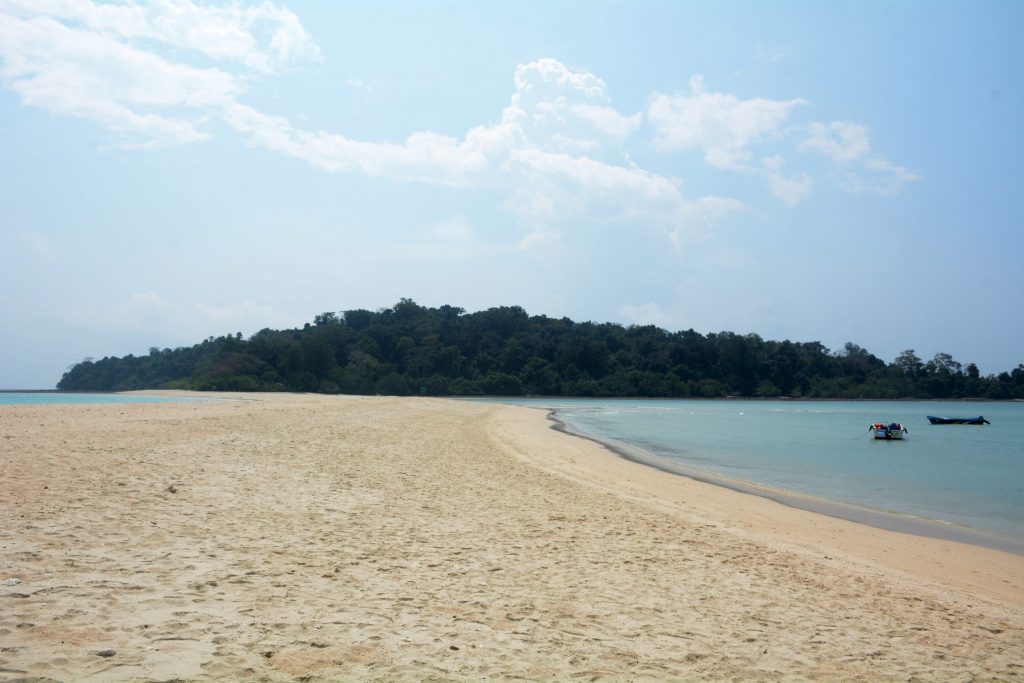 alibaug beach, tourist place near mumbai
