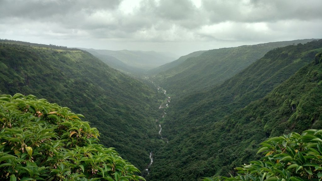 panchgani hill view, tourist place near mumbai