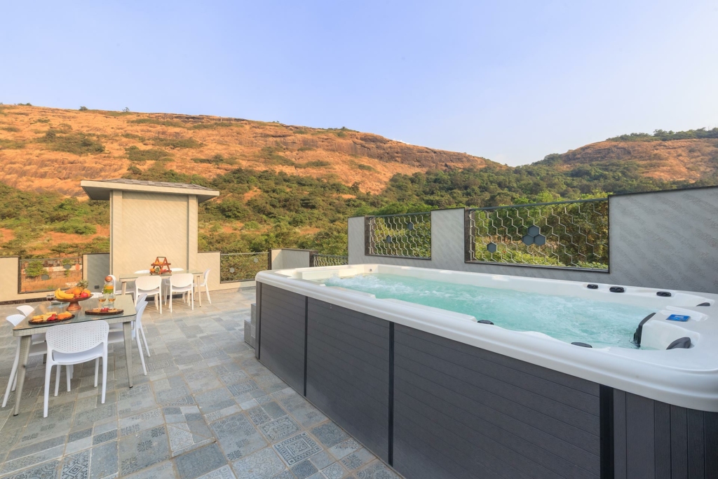 luxury villas in lonavala