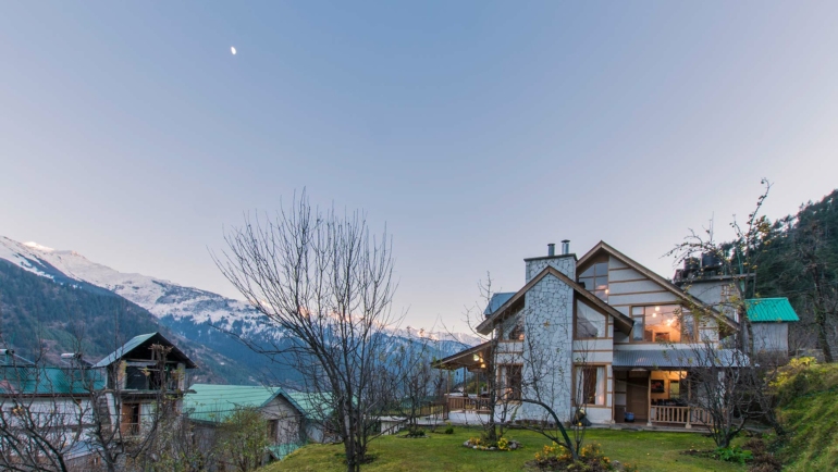 View of Himachal Pradesh from Vista Rooms villa