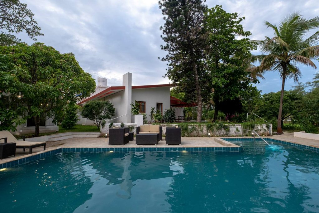 luxury villa in Nashik