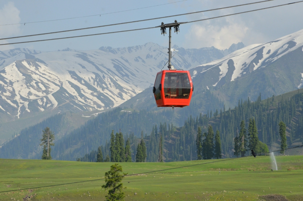 Gulmarg Gondola aka the popular cable car in Gulmarg