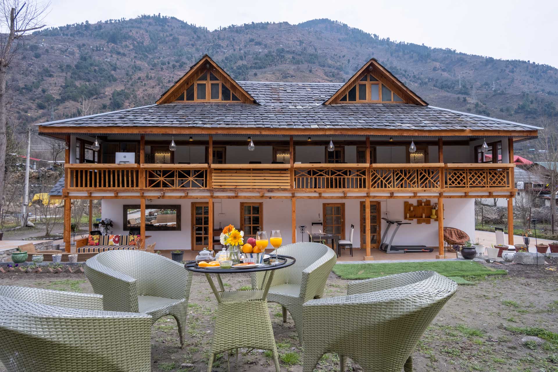 10-best-cold-places-to-visit-in-india-during-summer-2024