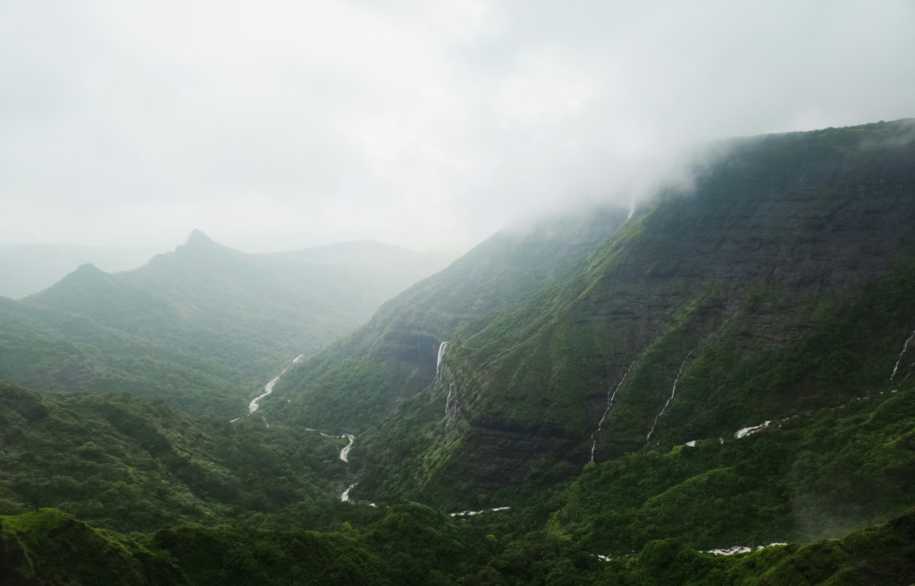 BHANDARDARA IN MONSOON