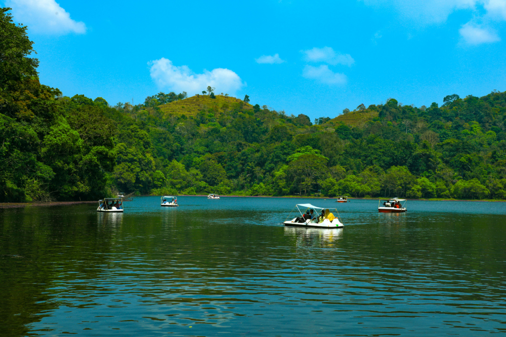 pookode lake in wayanad