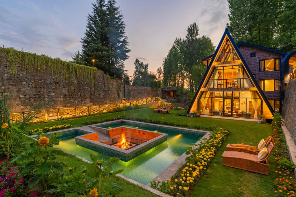 Alpha and Peek a boo, a luxury villa in Kashmir