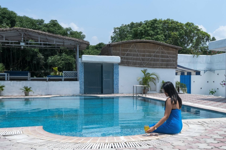 pool villas near mumbai