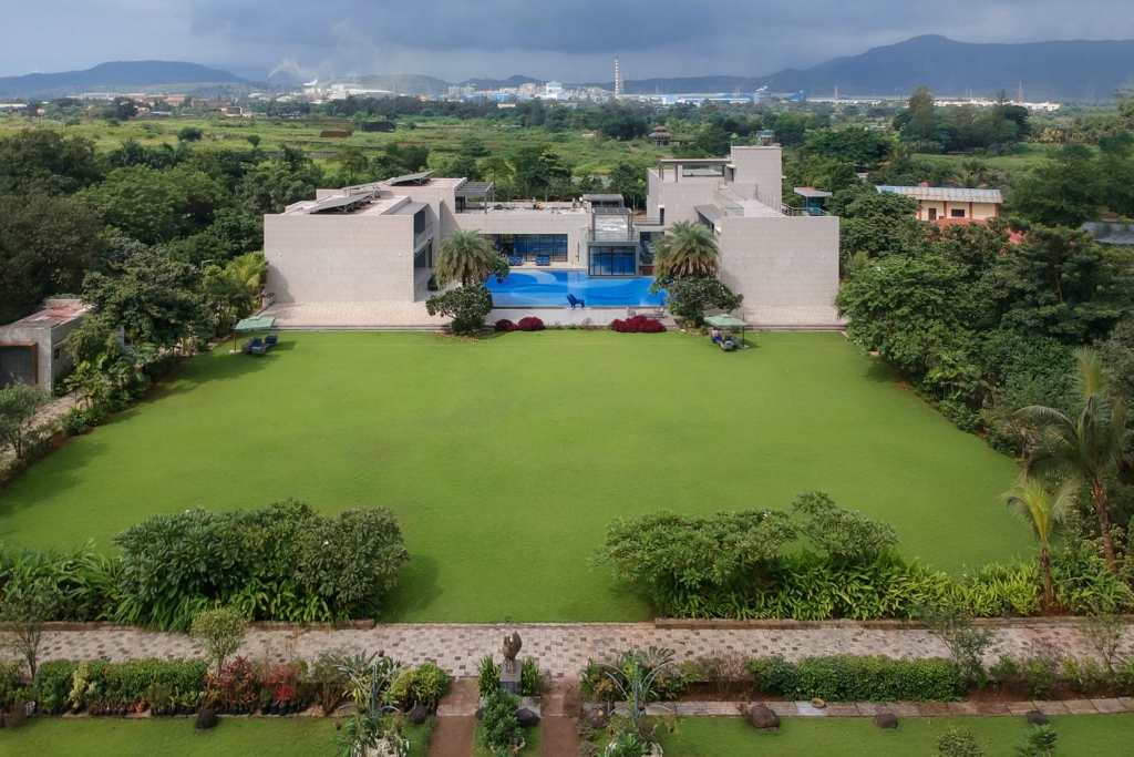 Colossus, luxury villas for weddings with private pool