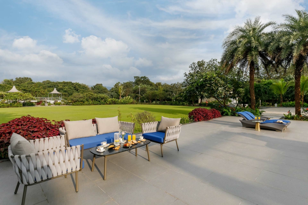 Colossus, luxury villas for weddings with private pool