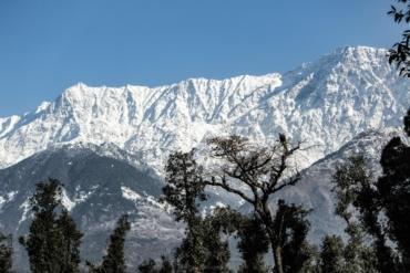 snowfall in november mountain towns in India