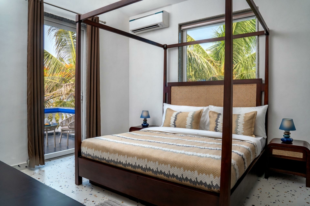 Tarika’s Santorini Hideaway