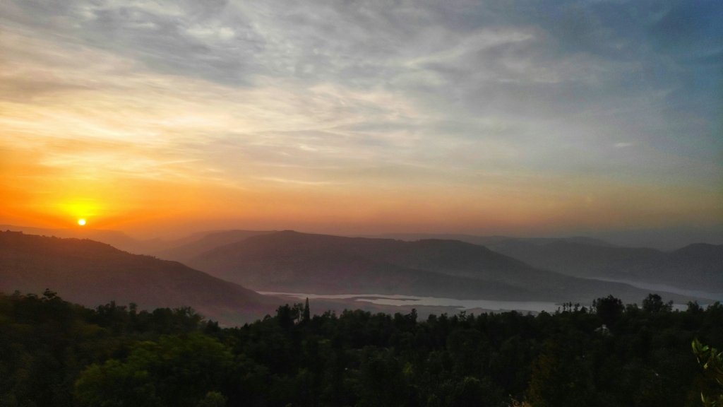 Panchgani stands out as amongst all the hills stations in Maharashtra