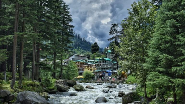 Manali hill stations to visit in India in summer season