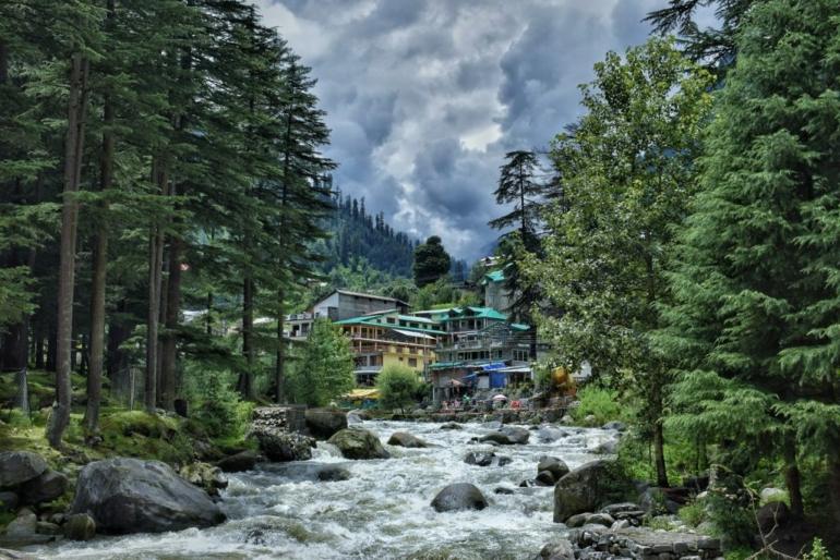 Manali hill stations to visit in India in monsoon season