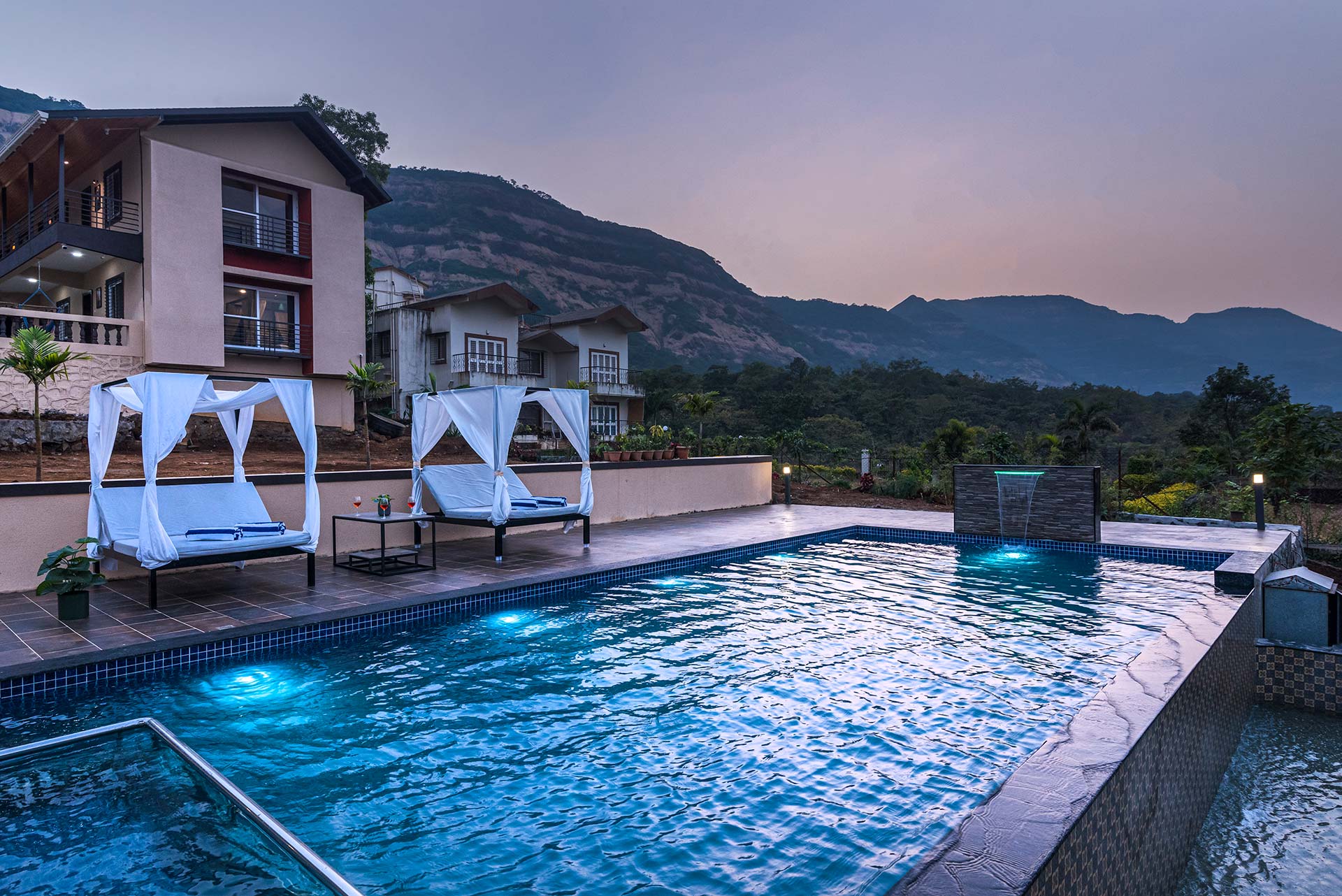 Asanjo Villa - Mulshi Villa in Lonavala Swimming Pool