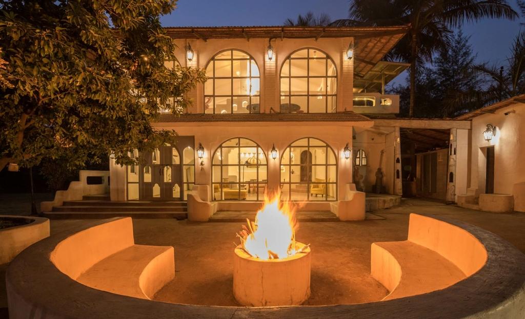 Casa Blanca in karjat by Stayvista