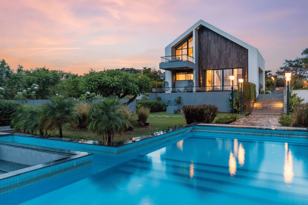 pool villas in Nashik to book