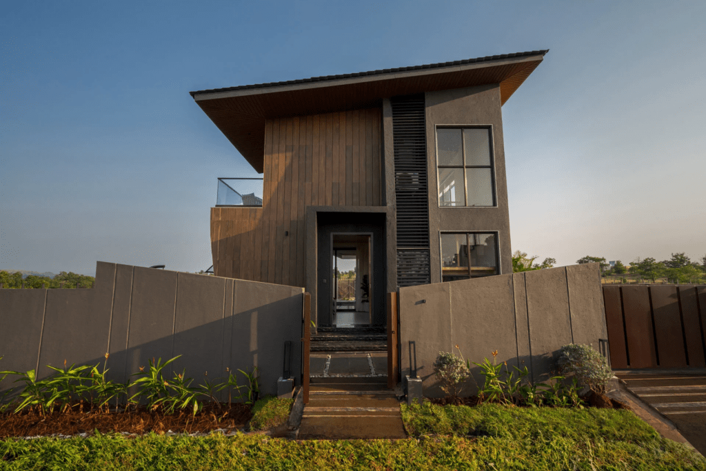 villas near Mumbai for family