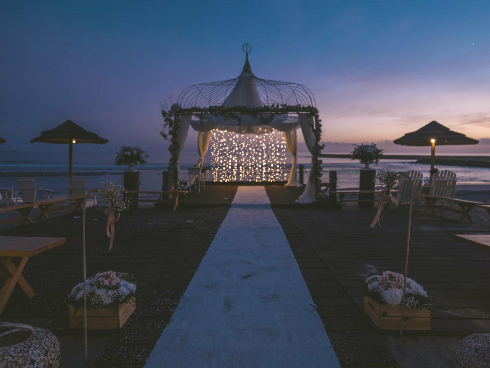 Destination Wedding in Alibaug.
Image Credit: Rui Marhino via Unsplash