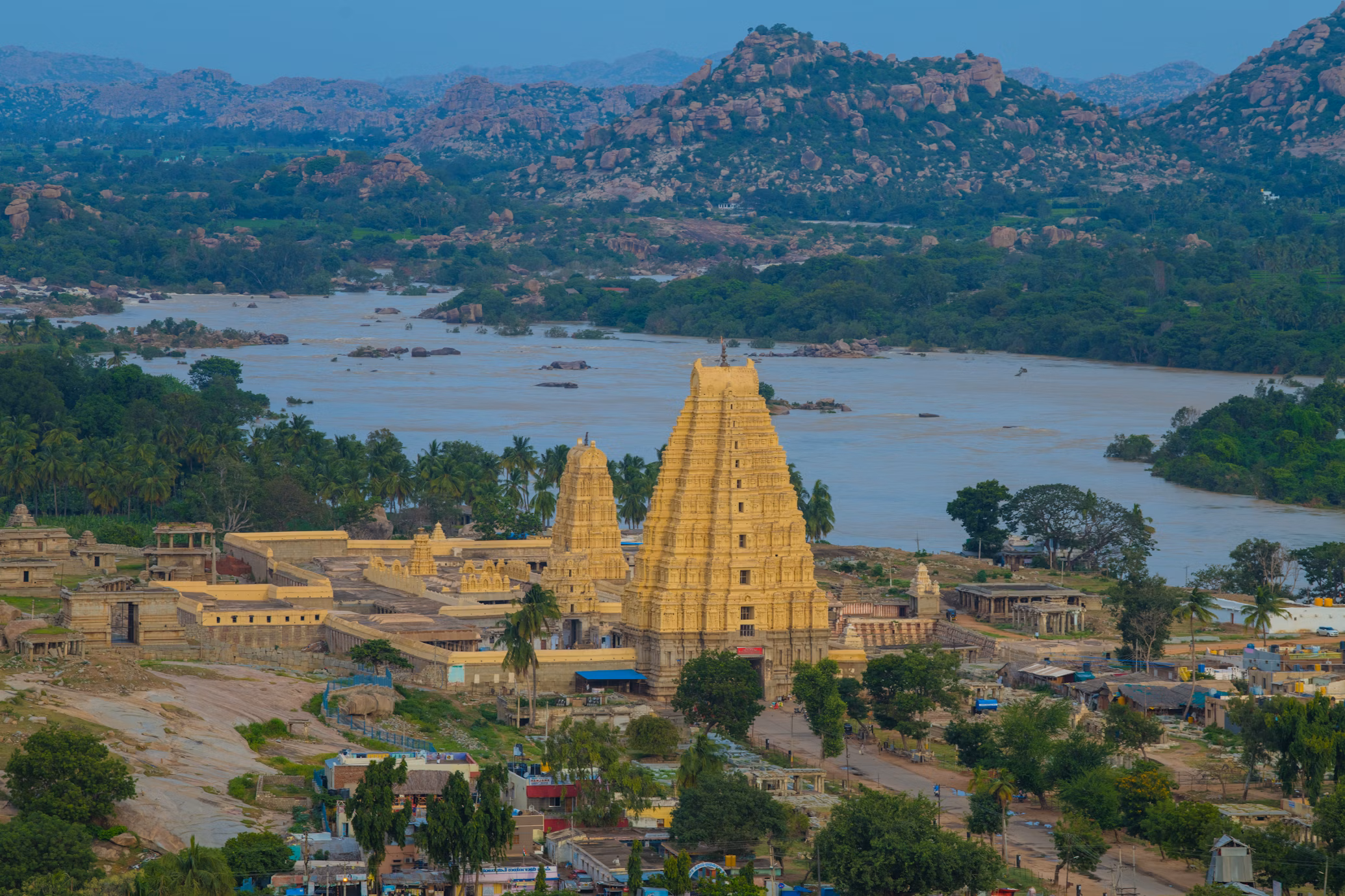 Hampi itinerary: Best Places to Visit, Stay & Experience in 2 Days