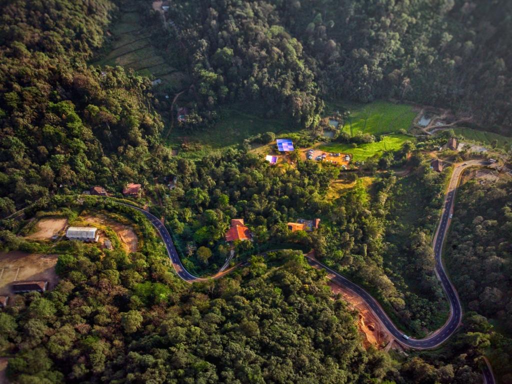 image credits KshitizBathwal via wikimedia
places to visit in Coorg
tourism in Karnataka
things to do in South India