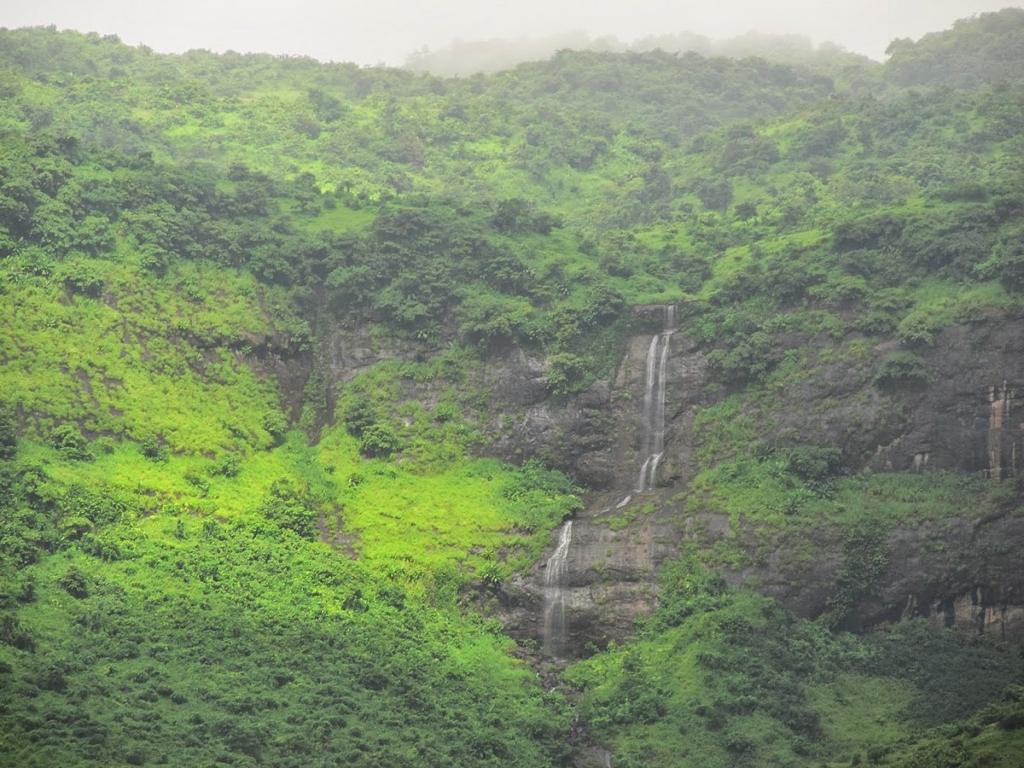 Friends' getaway to visit in Maharashtra during the Monsoon