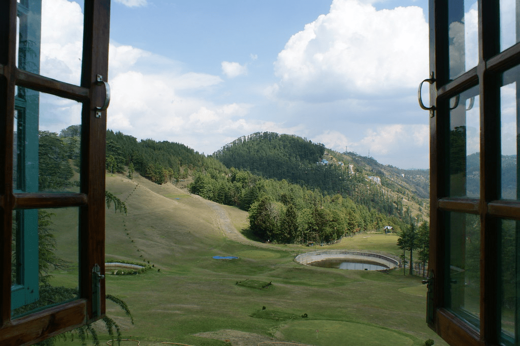 naldehra golf course is one of the top offbeat places to visit near Shimla