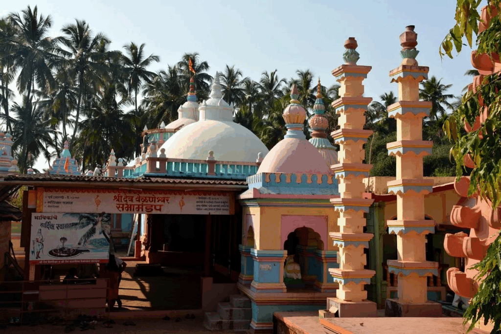 velneshwar temple in dapoli to visit