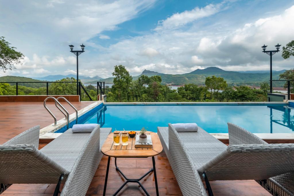 La Rive by StayVista for family Getaway