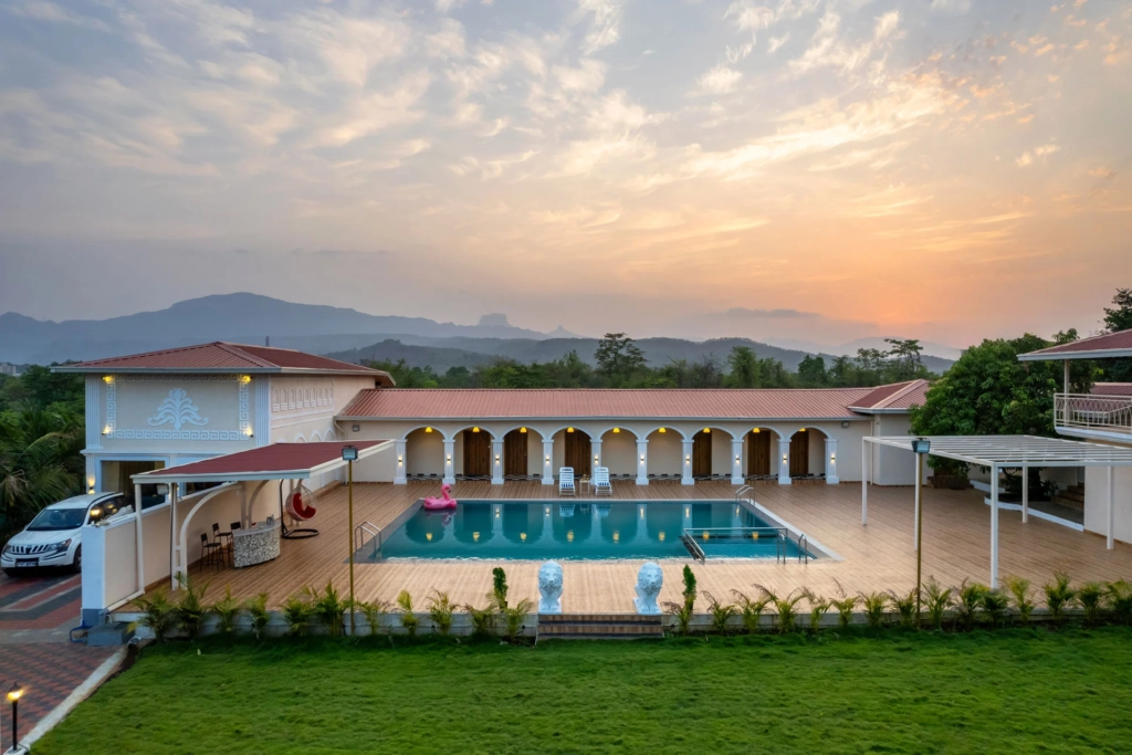 Staycation with family near Mumbai