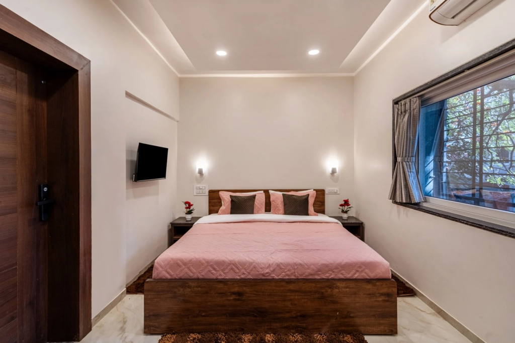 pool villas in nashik