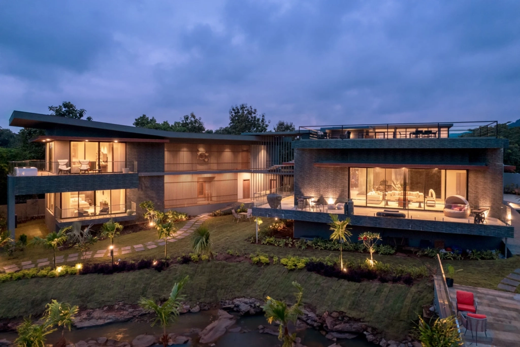 luxury villas near mumbai
