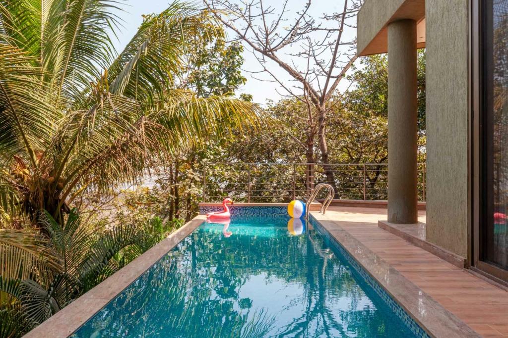 Family getaway near Mumbai this summer