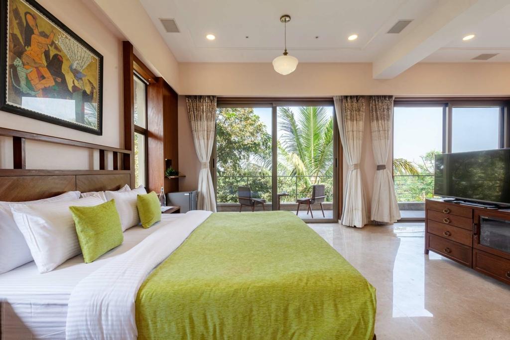 Luxury getaway near Mumbai