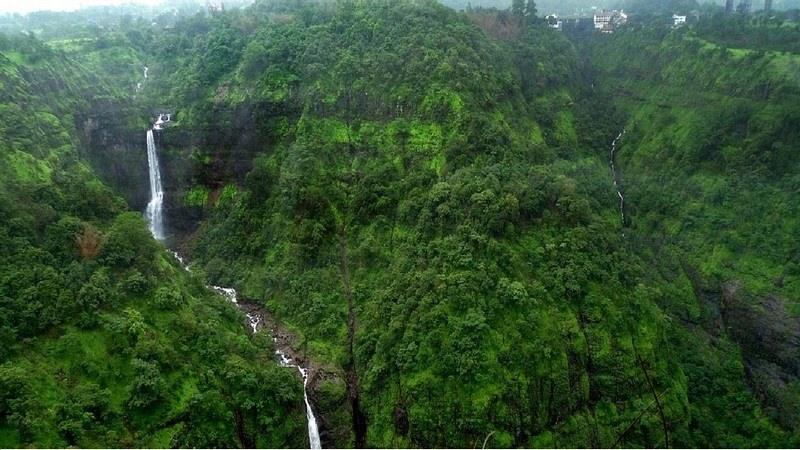 kune falls in lonavala in monsoon