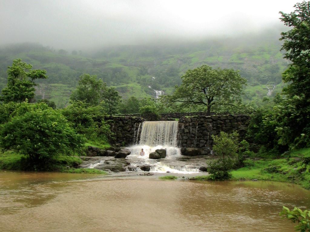 Waterfalls in Igatpuri in Monsoon to experience