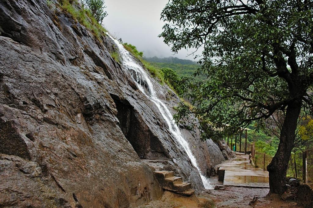 Bhaje caves waterfalls
Image Credit: Shishirdasika via Wikimedia Commons