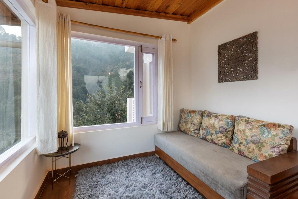 A getaway in the hills this summer for the best mountain views near Delhi