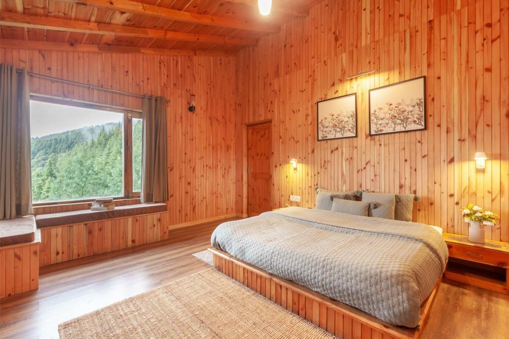 A getaway in the hills this summer for the best mountain views near Delhi