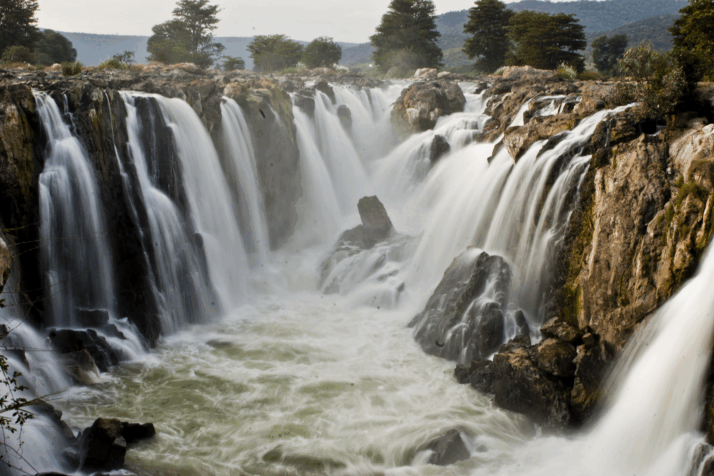 waterfalls near mumbai