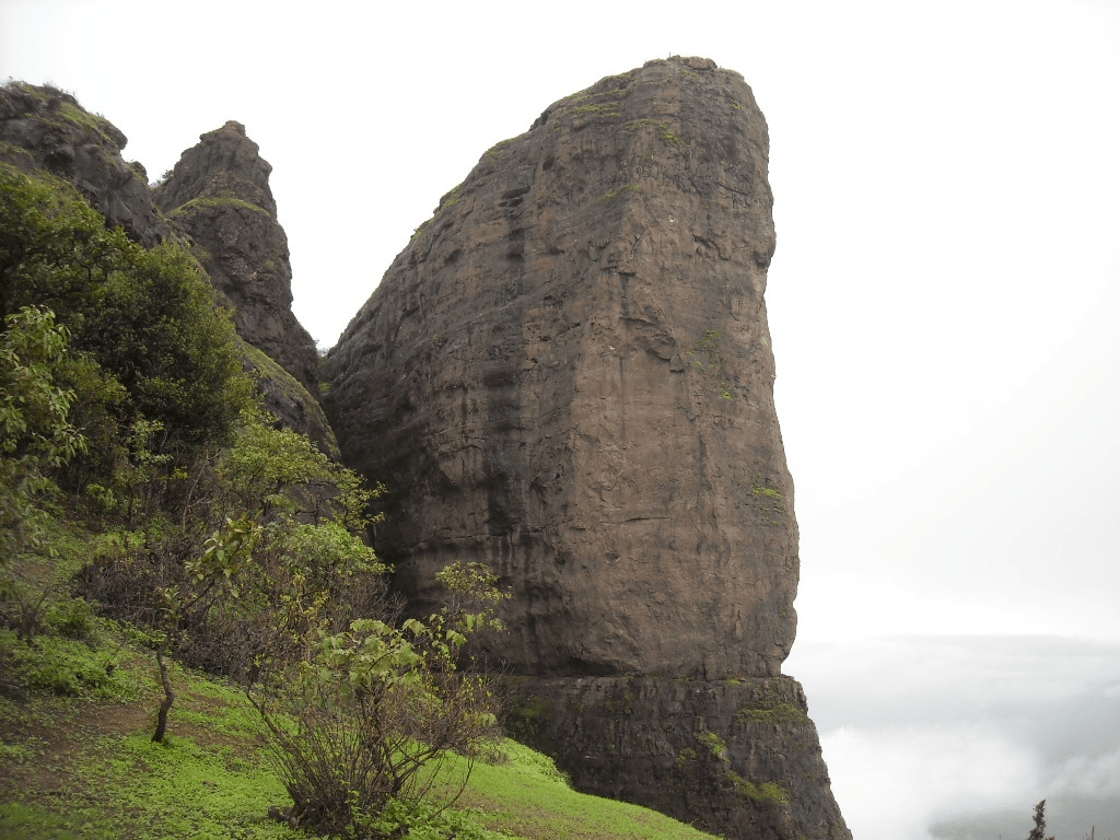 duke's nose tourist attraction in lonavala in monsoon