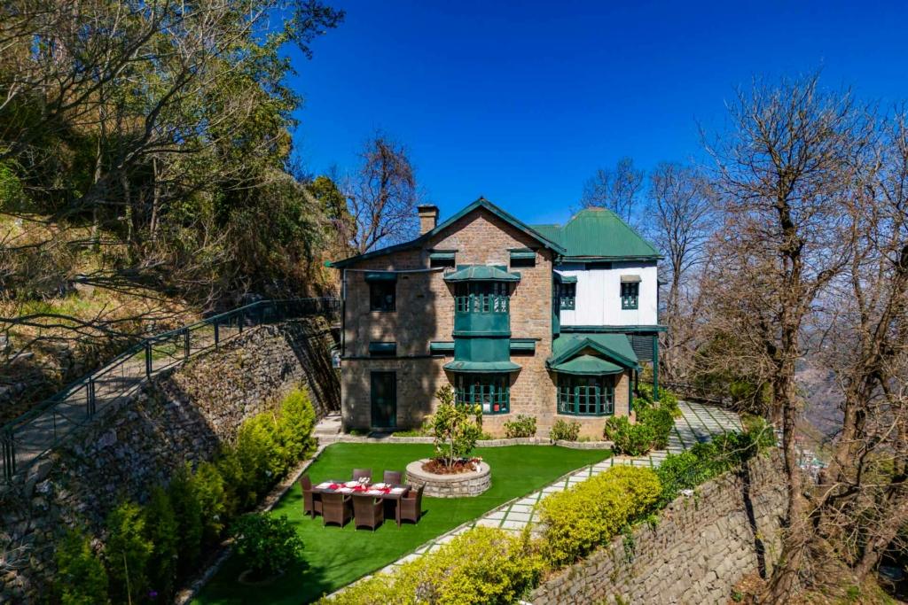 Mountain Villa Getaways for your friends outings